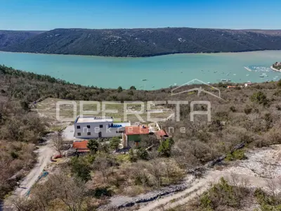 Građevinsko zemljište 924 m², Trget - panoramski pogled na more