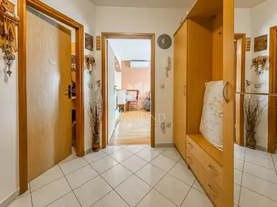 Stan 59 m², Novigrad - pogled na more i terasa - 12