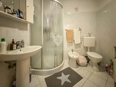 Stan 59 m², Novigrad - pogled na more i terasa - 7
