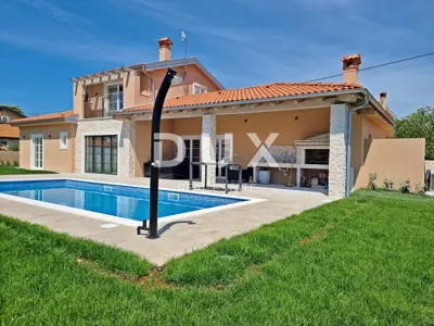 Haus 188 m², Kanfanar - Pool und Sommerküche