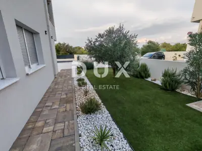 Doppelhaushälfte 147 m², Nin - Pool und Meerblick - 21