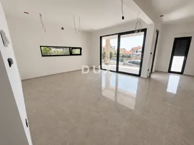 Wohnung 162 m², Zečevo Rogozničko - 100 m vom Meer