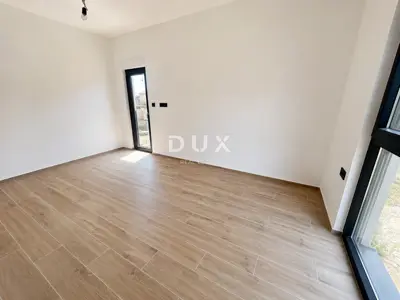 Wohnung 162 m², Zečevo Rogozničko - 100 m vom Meer - 15