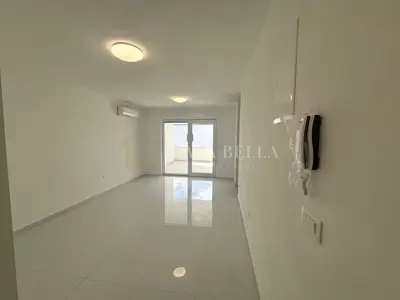 Novi Vinodolski - Neubau, 2 Zimmer + Wohnzimmer, 1. Etage