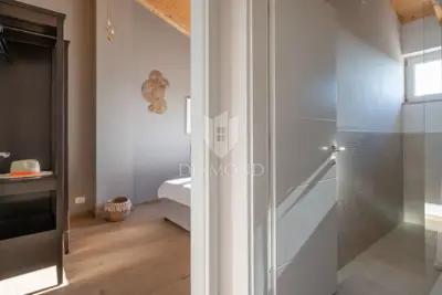 Villa 4.872 m², Marčana - panoramski pogled na more - 13