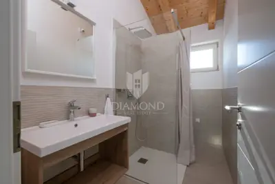 Villa 4.872 m², Marčana - panoramski pogled na more - 18