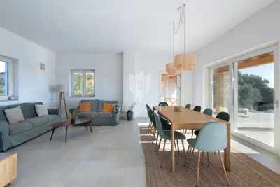 Villa 4.872 m², Marčana - panoramski pogled na more - 10