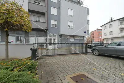 Office space 170 m², Rudeš, Trešnjevka - North, terrace - 13