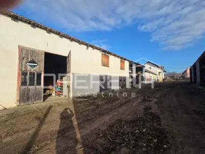House 250 m², Repušnica near Kutina - peaceful surroundings - 4