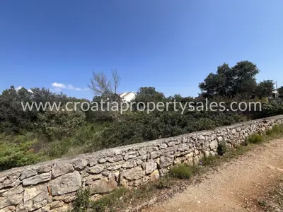 Baugrundstück auf Hvar, in Meeresnähe und nahe der Stadt - 7