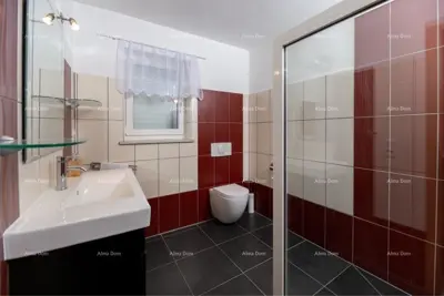 Haus 123 m², Raša - Pool und Meerblick - 5