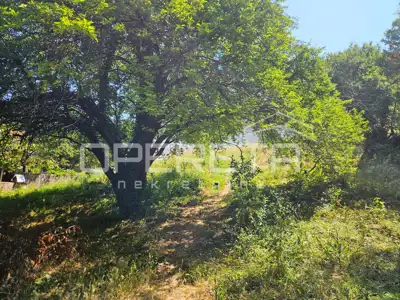 Zemljište 865 m², Gračani, blagi nagib i priključci na cesti - 3