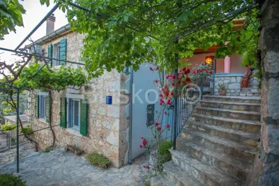 Kuća 105 m², Bobovišća - panoramski pogled na more - 2