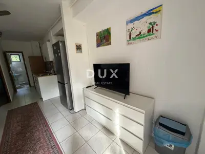 Stan 240 m², Opatija - Centar, 6 parkirnih mjesta - 21