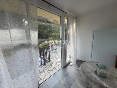 Stan 240 m², Opatija - Centar, 6 parkirnih mjesta