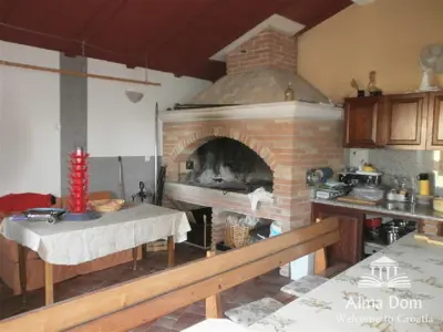Haus 1 700 m², Pula, Veruda - Pool, Garage und Apartments - 4