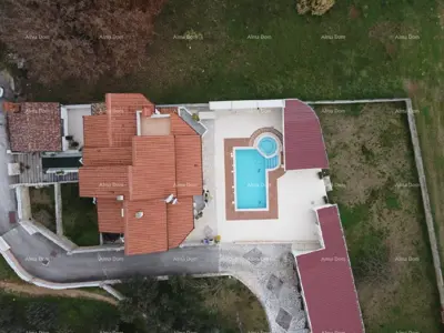 Haus 1 700 m², Pula, Veruda - Pool, Garage und Apartments - 10