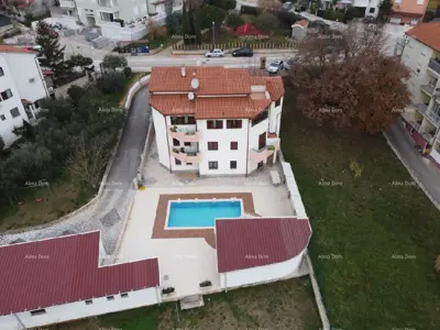 Haus 1 700 m², Pula, Veruda - Pool, Garage und Apartments - 11