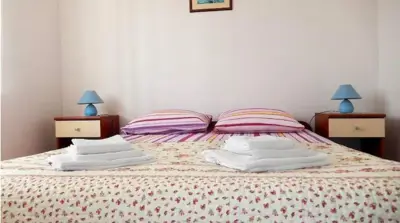 Kuća 180 m², Ližnjan - dva stana i bazen - 15