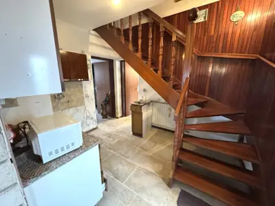 House 152 m², Buje - peaceful location in greenery - 7