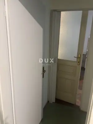 Apartment 137 m², Rijeka Centar - 5 rooms and 2 entrances - 18