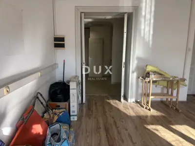 Apartment 137 m², Rijeka Centar - 5 rooms and 2 entrances - 12