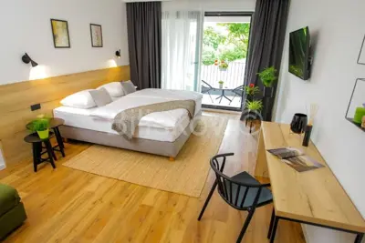 Sale, Small hotel near Plitvice, 8 rooms - 10