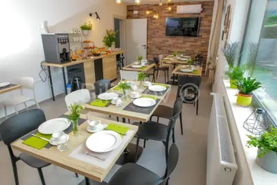 Sale, Small hotel near Plitvice, 8 rooms - 20