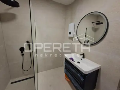 Renovirani dvosoban stan na Gripama, 80 m². - 7