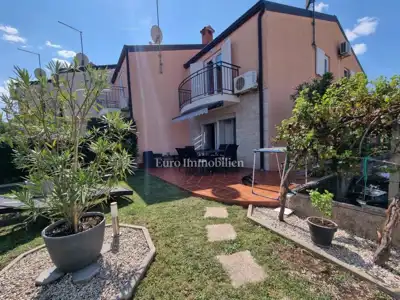 Kuća 106 m², Poreč - mirna lokacija i pogled na prirodu - 2