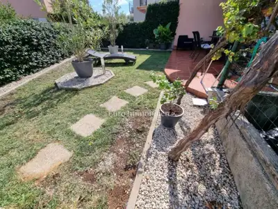 Kuća 106 m², Poreč - mirna lokacija i pogled na prirodu - 3