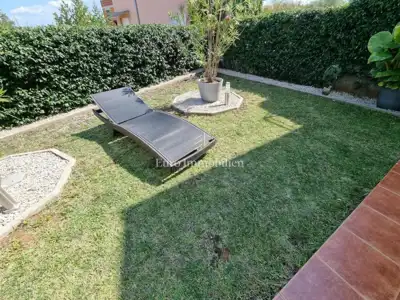 Kuća 106 m², Poreč - mirna lokacija i pogled na prirodu - 12