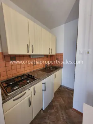 Haus 220 m², Primošten - 4 Apartments in der Nähe des Zentrums - 6