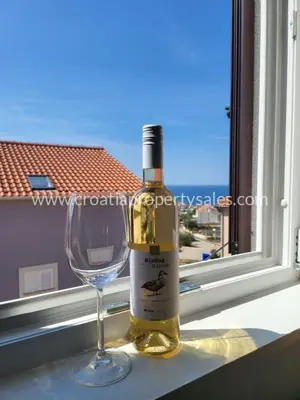 Haus 220 m², Primošten - 4 Apartments in der Nähe des Zentrums - 4