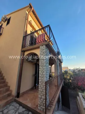 Haus 220 m², Primošten - 4 Apartments in der Nähe des Zentrums - 10