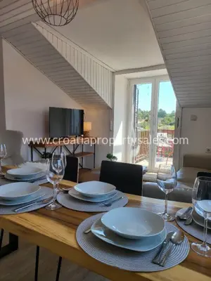 Haus 220 m², Primošten - 4 Apartments in der Nähe des Zentrums - 8