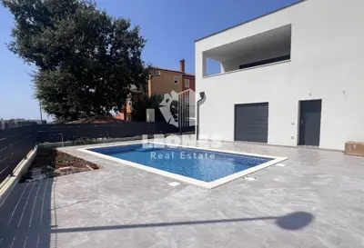 Wohnung 93 m², Novigrad - Garten und Meerblick - 2