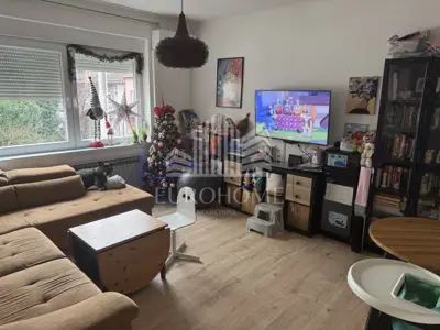 Apartment 53 m², Trešnjevka - Sjever, balcony and walk-in closet