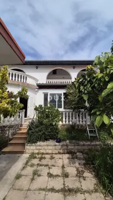 House 350 m², Srima - 5 apartments and 140 m from the beach - 2