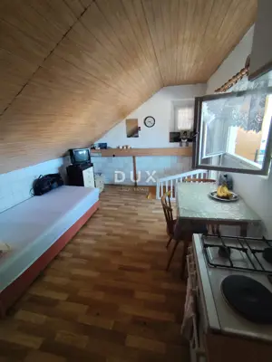Haus 85 m², Pirovac - alter Ortskern, Terrasse mit Meerblick - 11
