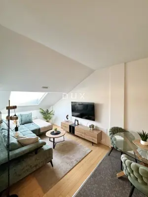 Rijeka, Zentrum, 2-Zimmer-Wohnung, 60 m², modern, Garagenstellplatz - 4