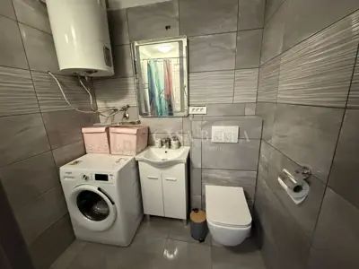 PODMURVICE – ADAPTIRAN 2SB KLASIČNI STAN 59 m² S PREKRASNIM POGLEDOM N - 5