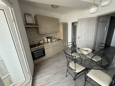 PODMURVICE – ADAPTIRAN 2SB KLASIČNI STAN 59 m² S PREKRASNIM POGLEDOM N