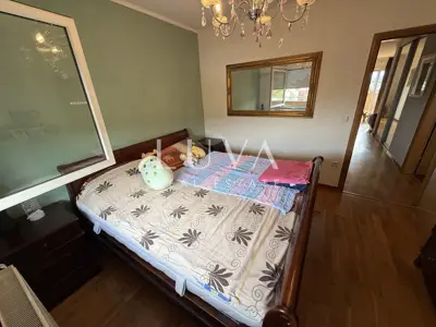 Apartment 98 m², Vrapče - 2 balconies, elevator - 15