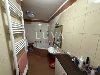 Apartment 98 m², Vrapče - 2 balconies, elevator - 16