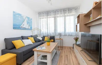 Kostrena, 80 m², moderne 2-Zimmer-Wohnung mit Wohnzimmer und Jacuzzi, Langzeitmiete! - 3