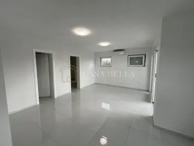 Wohnung zum Kauf in Crikvenica, 124,2 m²