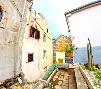 Kuća u Korčuli, centar grada i autentičan mediteranski šarm - 2
