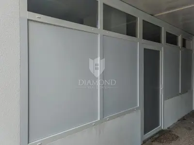 Commercial space 31.78 m², Zaprešić Centar - storefront and high-traffic location - 7