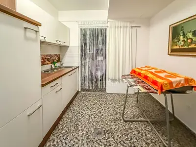Commercial space 31.78 m², Zaprešić Centar - storefront and high-traffic location - 4